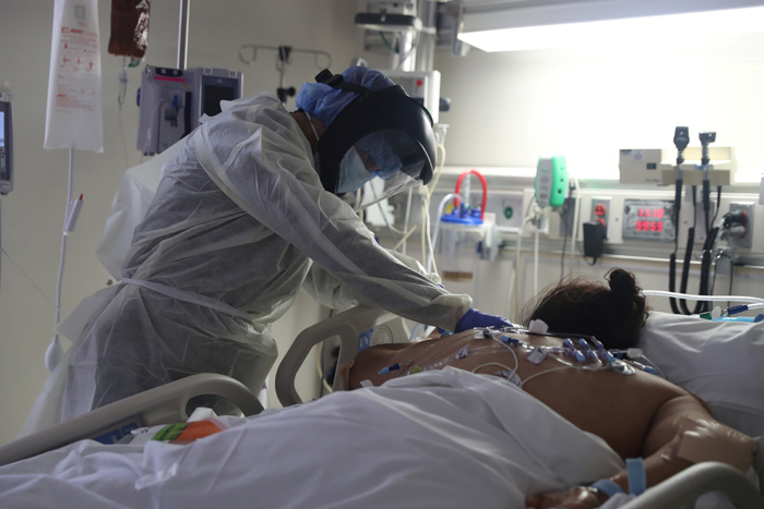 美国新冠肺炎死亡人数破10万 黑人死亡率严重偏高