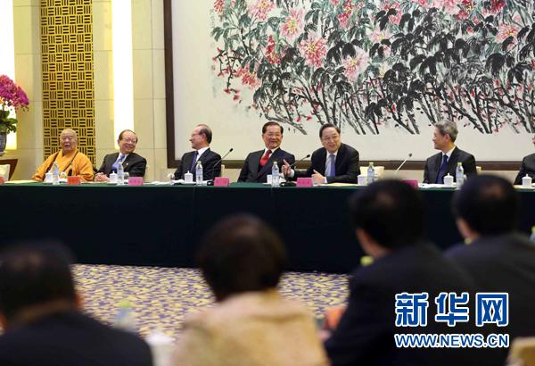 连战：海峡两岸关系进入关键期