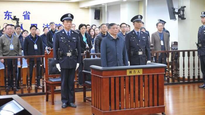 原江苏副省长李云峰被判刑12年 罚款150万