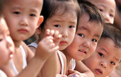 学者预警：中国人口本世纪末将减少一半 你被吓到了吗？