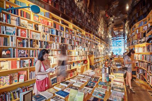伦敦书店逆流而上：取消网络，纯粹读书