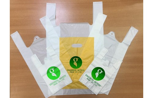 禁止使用塑料袋，阿三民族发明可食用的绿色环保包装袋