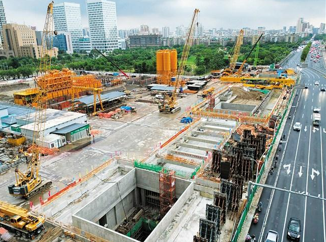 粤东城际铁路汕头时代广场站主体结构封顶